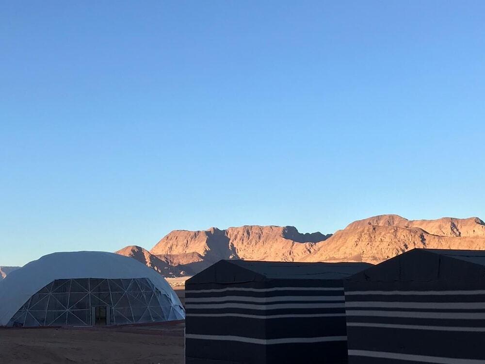 Вади-Рум: Oryx camp