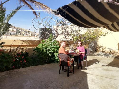 Вади-Муса: Family House in Petra