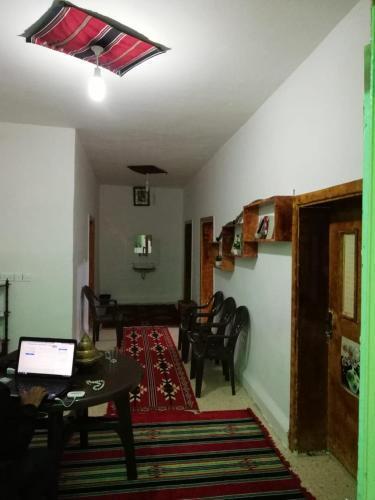 Вади-Муса: Family House in Petra