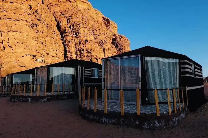 Вади-Рум: Desert tree camp