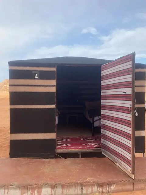 Вади-Рум: Desert tree camp