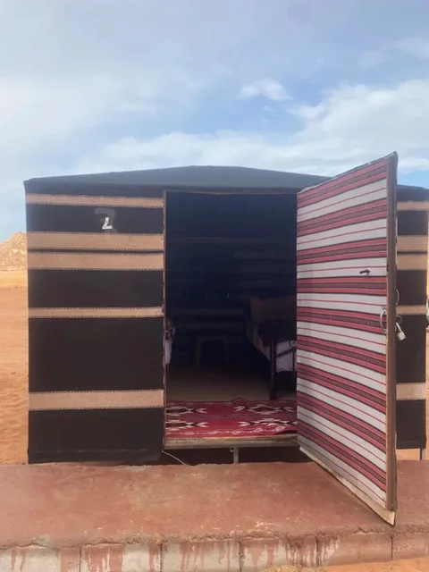 Вади-Рум: Desert tree camp