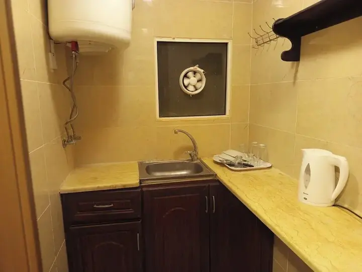 Джараш: azmal hotel and suites