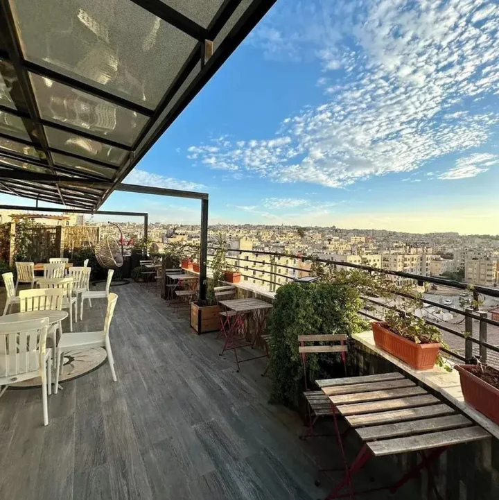 Джараш: azmal hotel and suites
