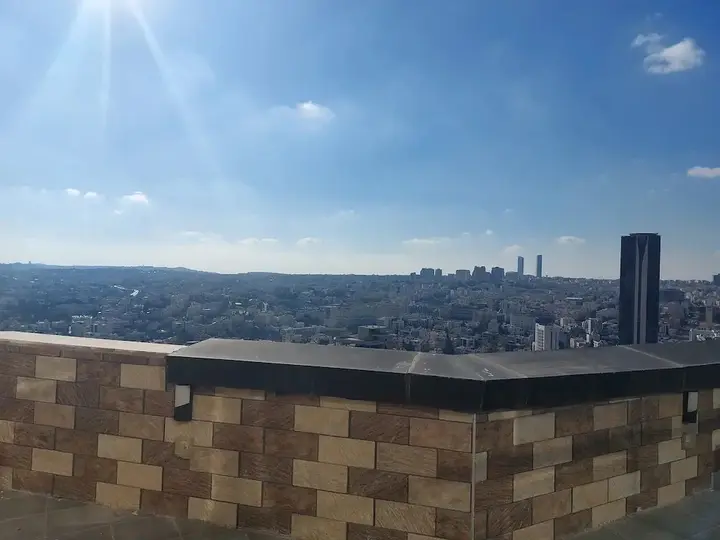 Амман: Damac Tower s