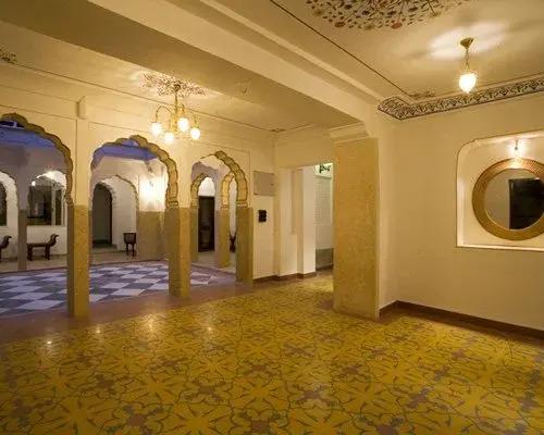 Джайпур: Hotel Karma Haveli
