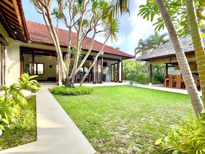 Керобокан: The Ichi Villa