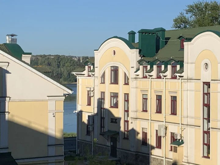 Кострома: Апартаменты Карнавал на набережной