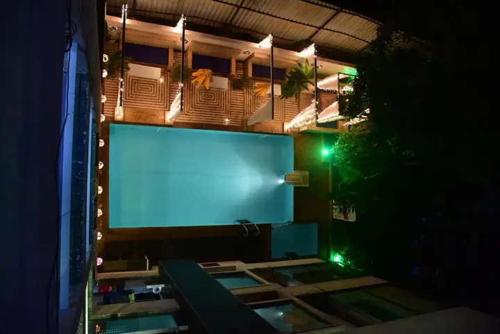 Калангут: 16 Degrees North, Candolim