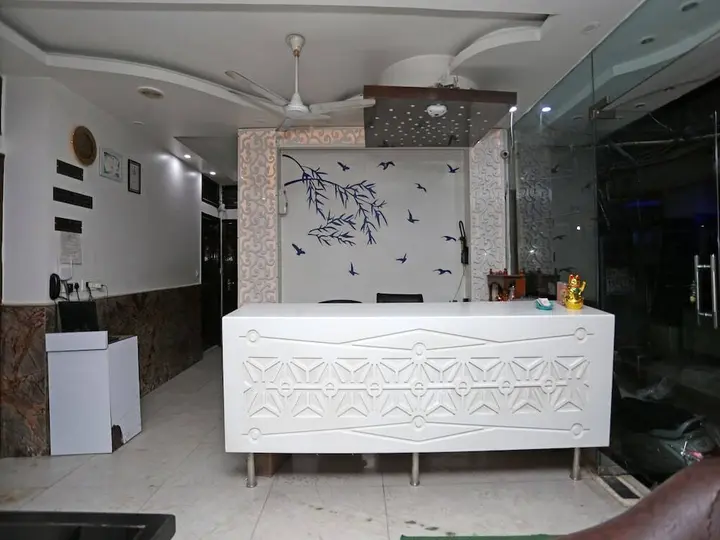 Нью-Дели: OYO 3046 Hotel Sawera International