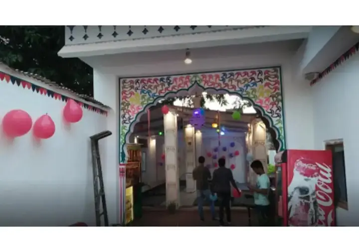 carousel image 1