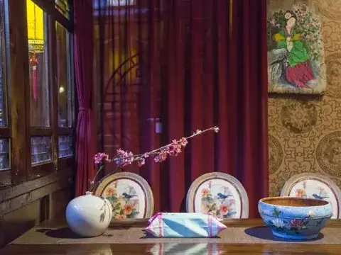 Лицзян: 丽江瑶府客栈