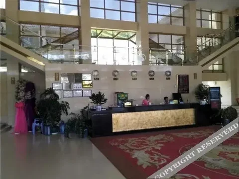 Шаогуань: 翁源新世纪酒店
