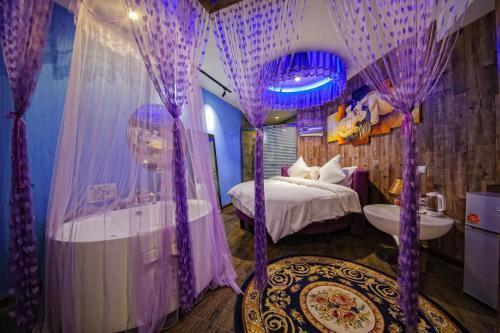 Сучжоу: Alibaba Holiday Hotel (Suzhou Guanqian)