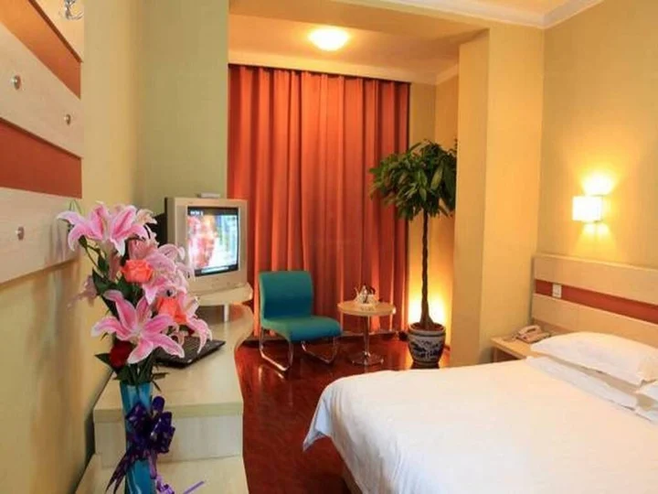 Пекин: Beijing Jianguomen Inn