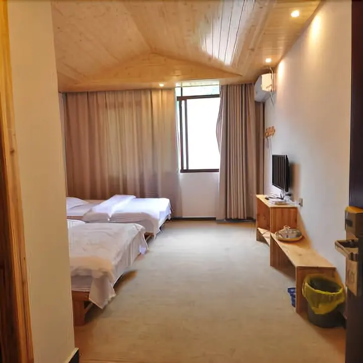 Лэйшань: Congjiang Jiabang Terracing Wanlongzhuang Guesthouse