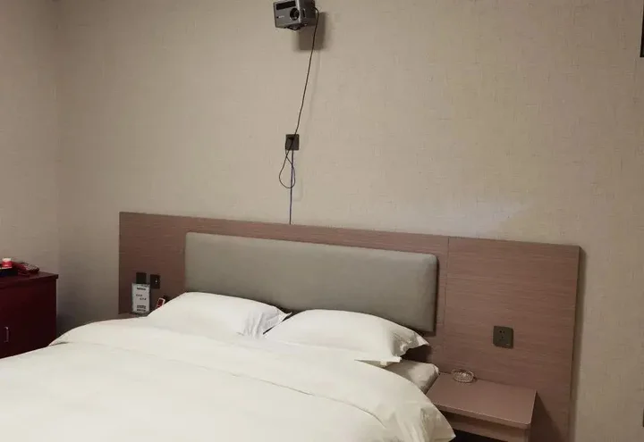 Лянфан: Tianqi Hotel