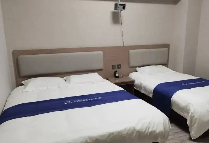 Лянфан: Tianqi Hotel