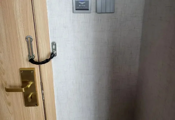 Лянфан: Tianqi Hotel