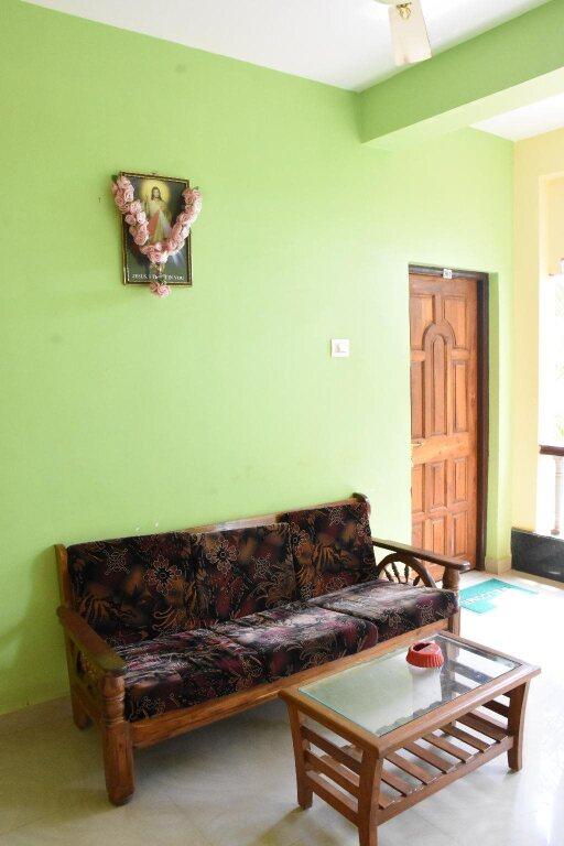 Арамбол: La Cayden's Guest House
