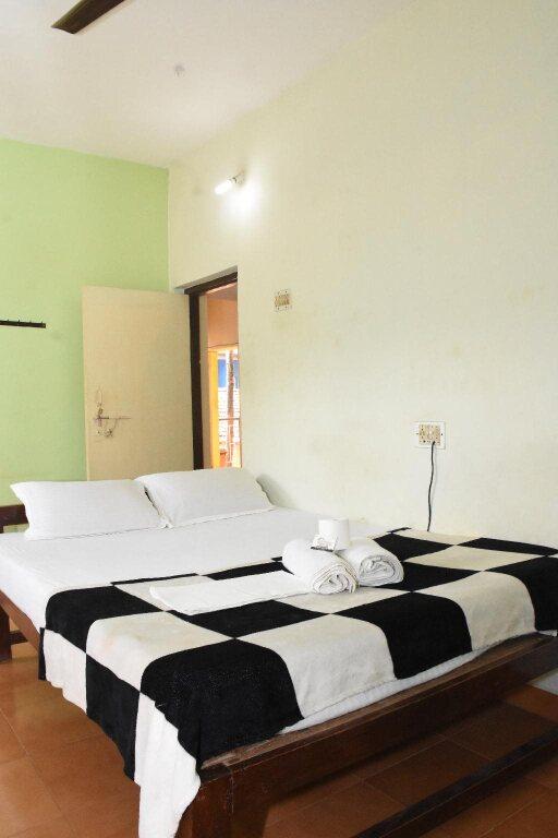 Арамбол: La Cayden's Guest House