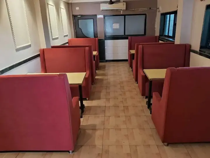 Нерал: Hotel Sarika