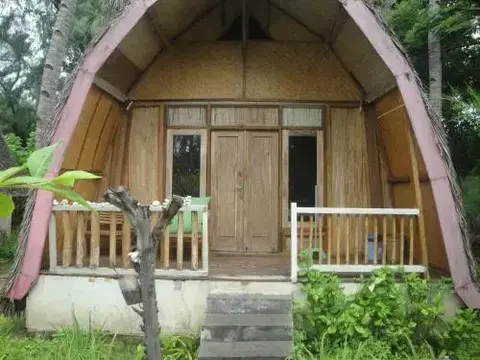 Гили-Мено: Omah Bamboo