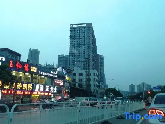 Foshan Yuhe Hotel Apartment — фото 1
