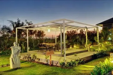 Ахмедабад: 4 Night Starz Club & Spa