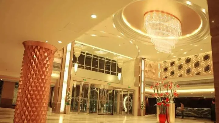 Шанхай: Dazhong Airport South