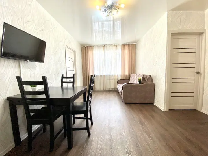 Бердск: Lenina 14 Apartments