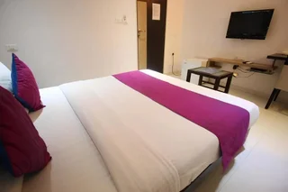 Ахмедабад: OYO Rooms ISKCON SG Highway II