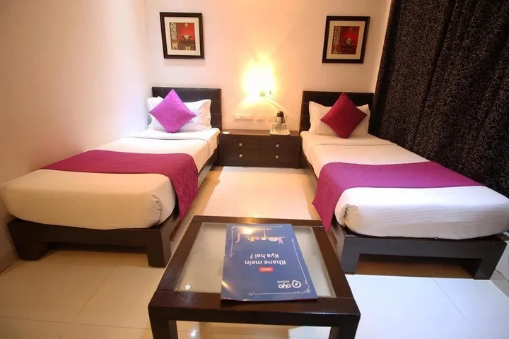 Ахмедабад: OYO Rooms ISKCON SG Highway II