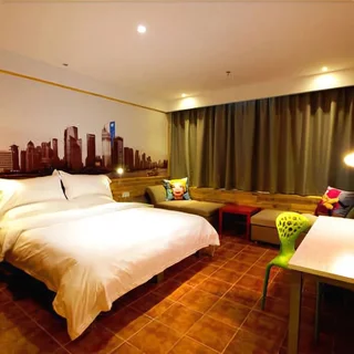 Шанграо: 100 Inn Shangrao Central Square Walking Street