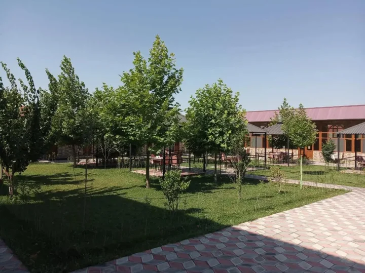 Шеки: Kepez qonaq evi