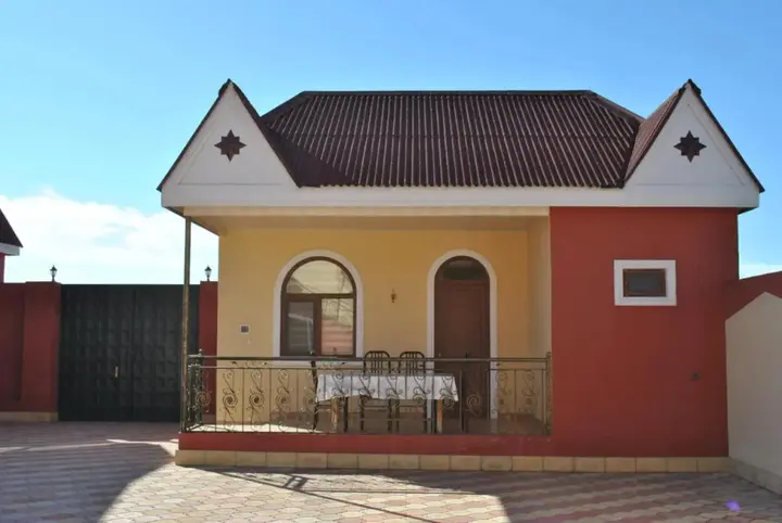 Шеки: Kepez qonaq evi