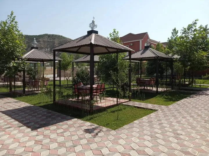 Шеки: Kepez qonaq evi
