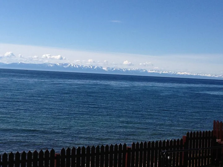 Большое Голоустное: Holiday homes Aliye Parusa