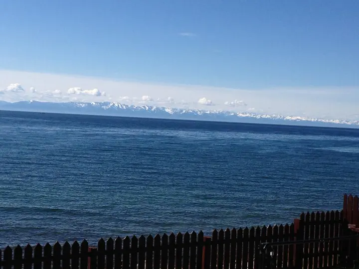 Большое Голоустное: Holiday homes Aliye Parusa