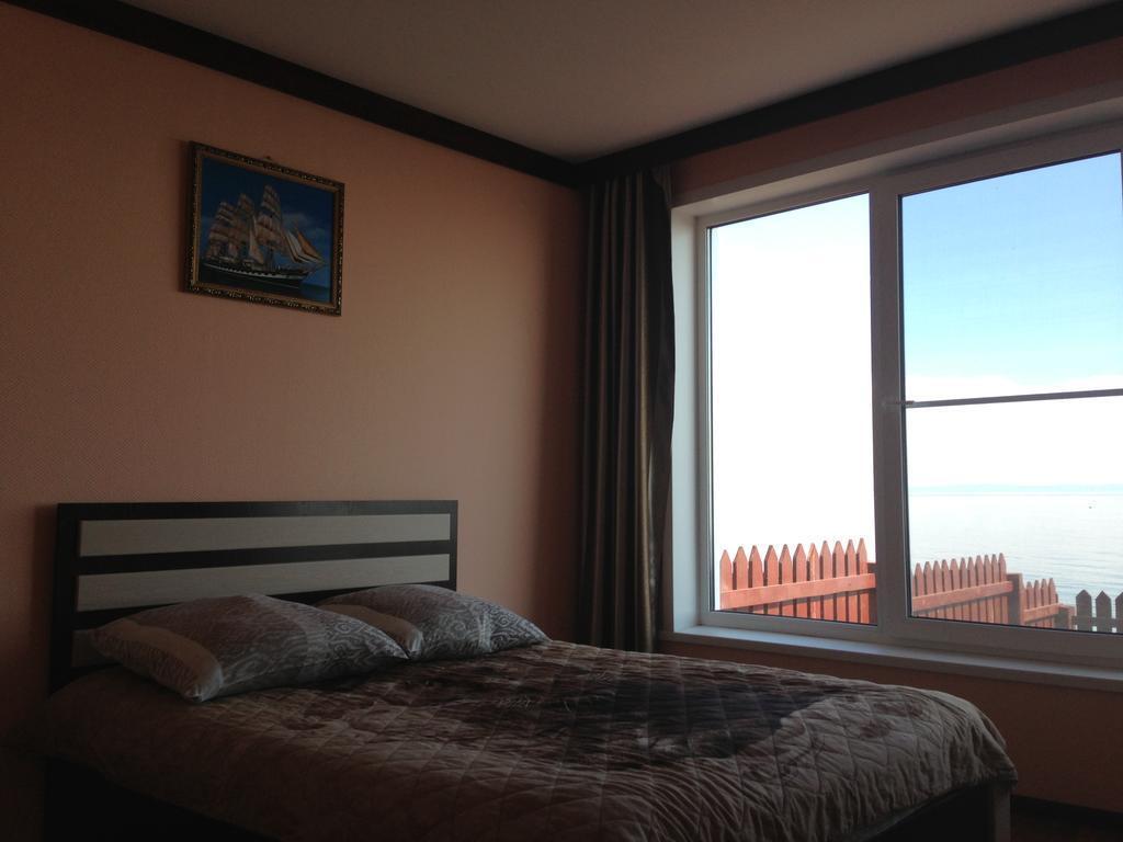 Большое Голоустное: Holiday homes Aliye Parusa