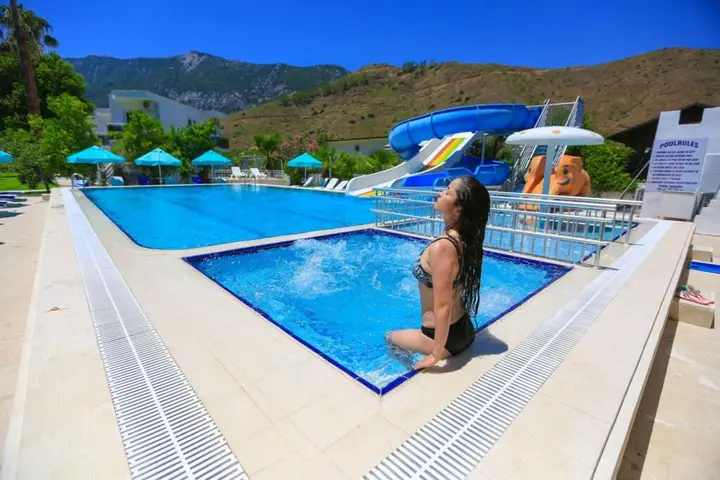 Адрасан: Albos Hotel
