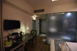 Тхане: Vista Premier At Thane West