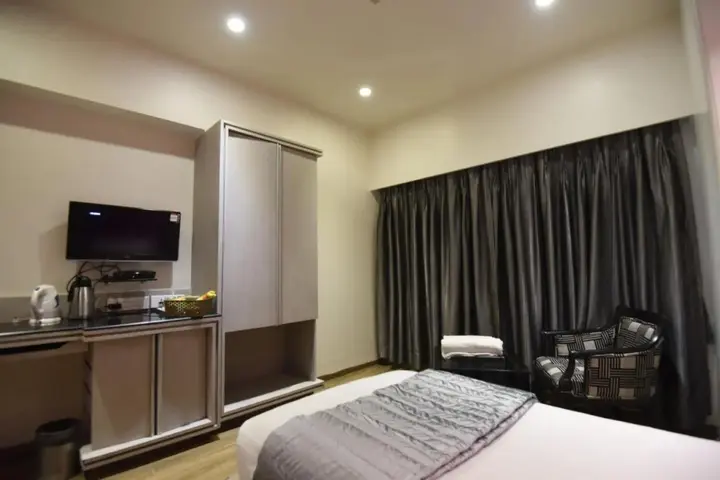 Тхане: Vista Premier At Thane West