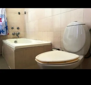 Шахджаханпур: OYO Rooms Neemrana NH8