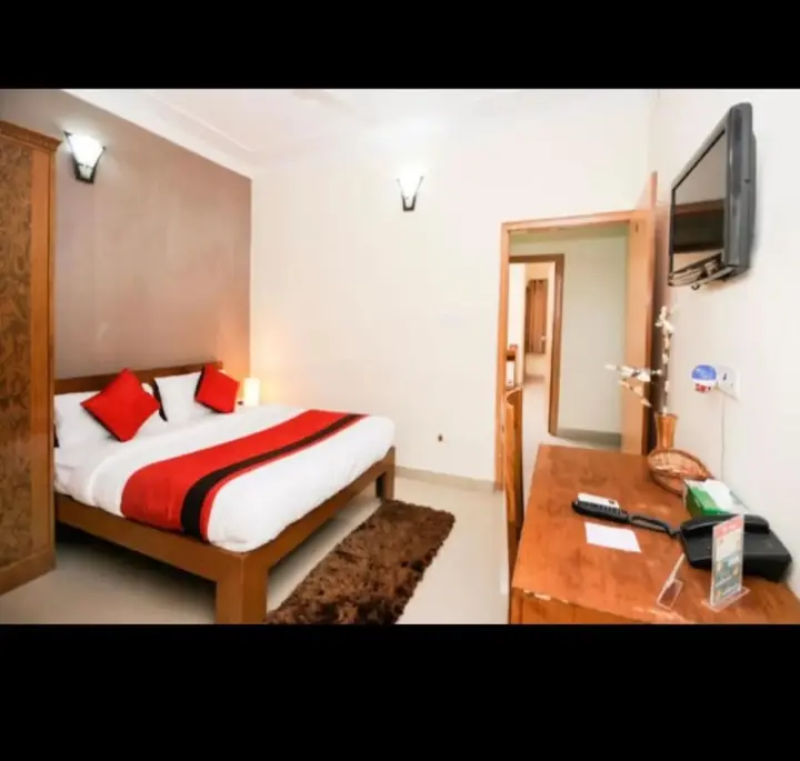 Шахджаханпур: OYO Rooms Neemrana NH8