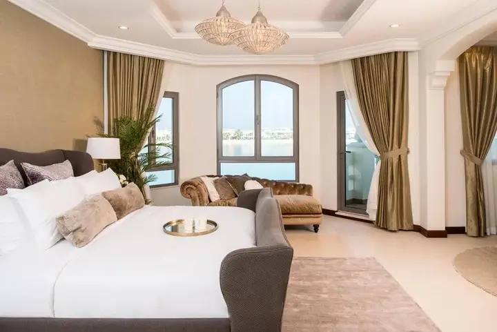 Palm Jumeirah - 4 Br Villa Private Beach - Kph 37938 — фото 4