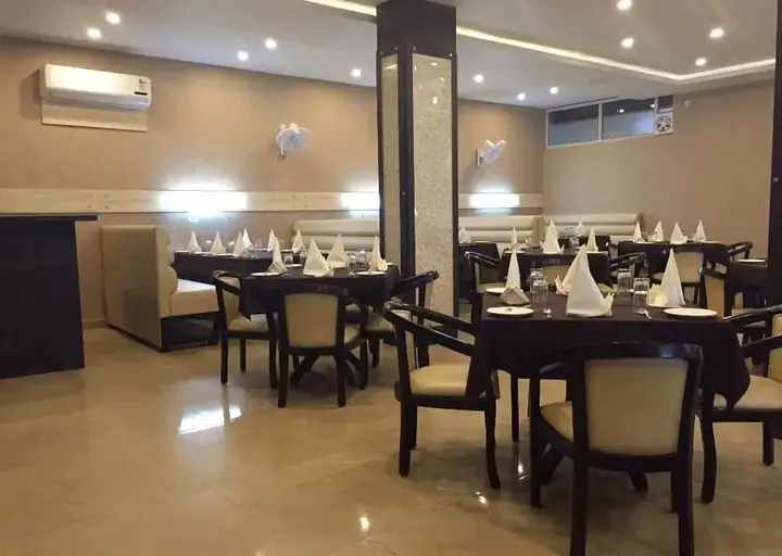 Ghasera: Hotel D Blossom