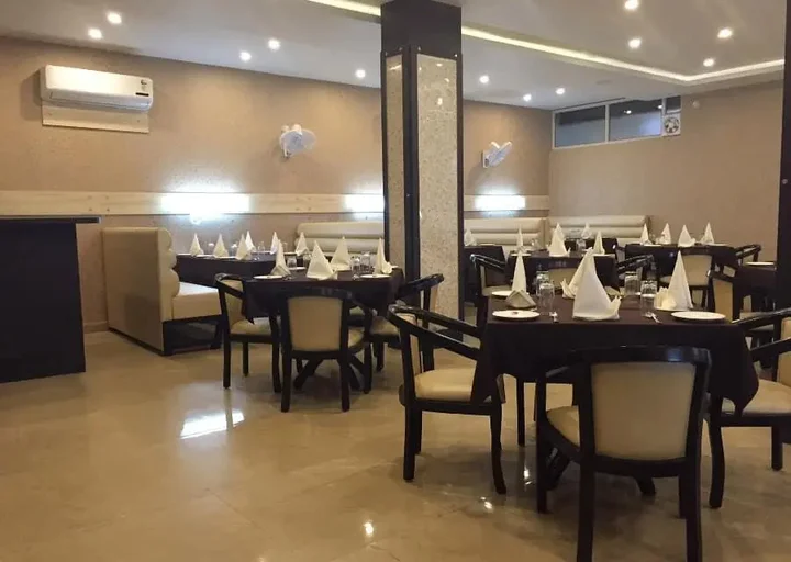 Ghasera: Hotel D Blossom