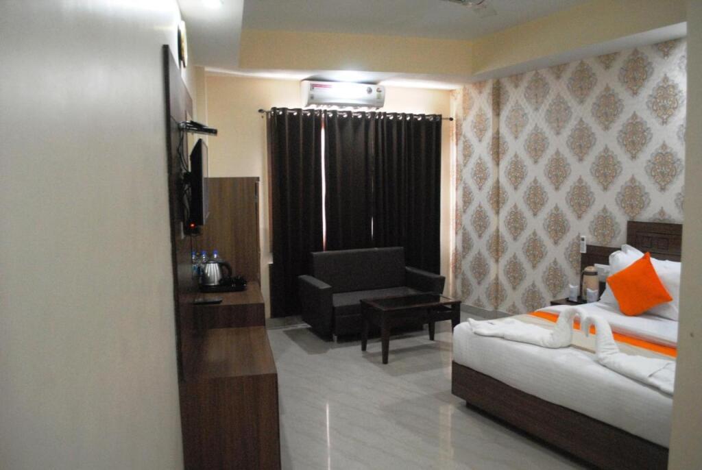 Катра: Hotel The Vaishnodevi