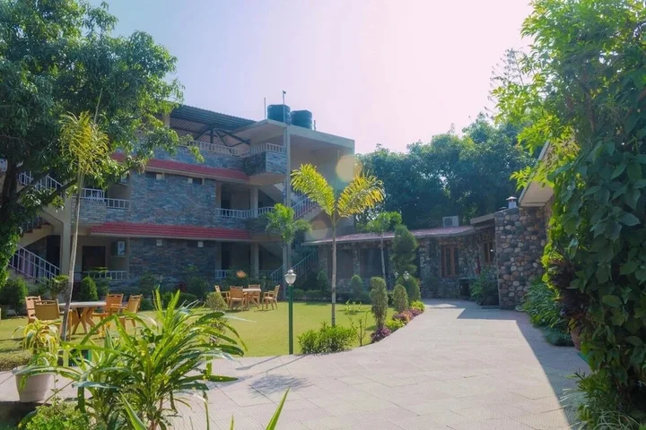 Наинитал: The Dukes Den Resort